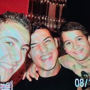 Meet your Posher, Chakib